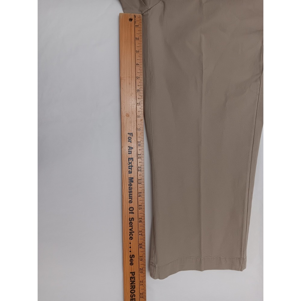 Dockers Womens Size 10 Khaki Capri Pants Cropped Stretch Cotton Blend Casual - Picture 15 of 15